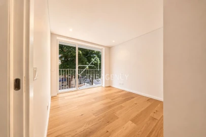Apartamento T3 para Arrendamento em Avenidas Novas