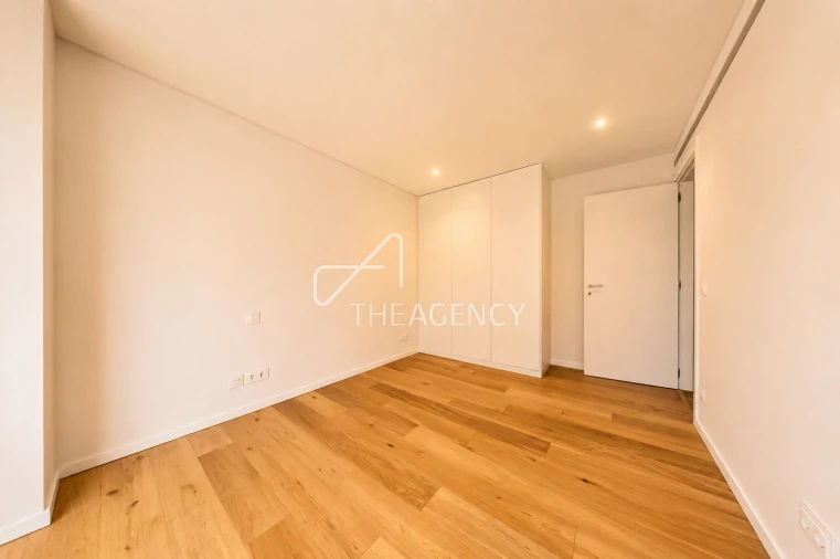 Apartamento T3 para Arrendamento em Avenidas Novas Foto 26