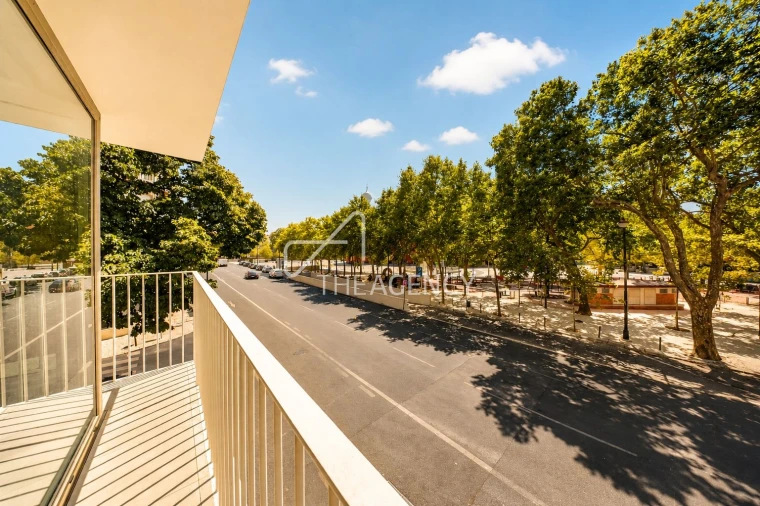 Apartamento T3 para Arrendamento em Avenidas Novas Foto 10