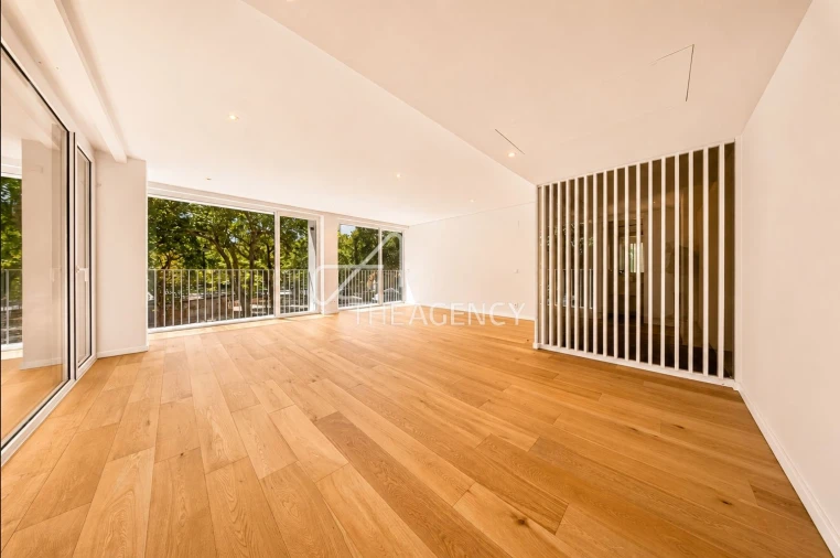 Apartamento T3 para Arrendamento em Avenidas Novas Foto 30
