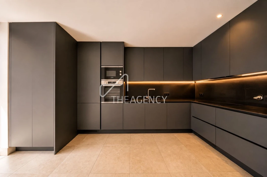 Apartamento T3 para Arrendamento em Avenidas Novas Foto 17