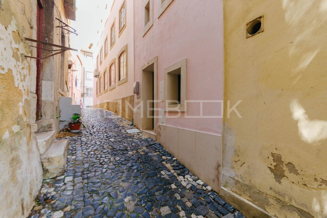 Apartamento T2 para Arrendamento em Santa Maria Maior Foto 38