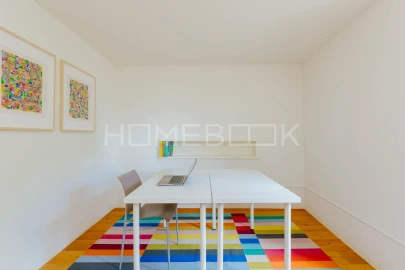 Apartamento T2 para Arrendamento em Santa Maria Maior