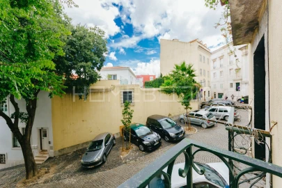 Apartamento T2 para Arrendamento em Santa Maria Maior