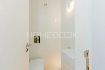 Apartamento T2 para Arrendamento em Santa Maria Maior