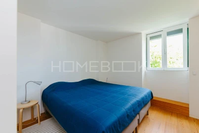 Apartamento T2 para Arrendamento em Santa Maria Maior