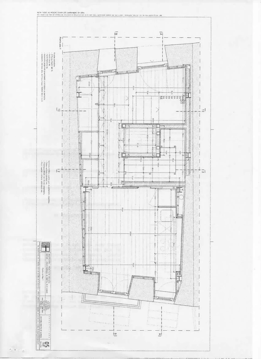 Apartamento T2 para Arrendamento em Santa Maria Maior Planta 1