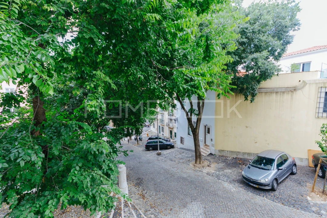 Apartamento T2 para Arrendamento em Santa Maria Maior Foto 11