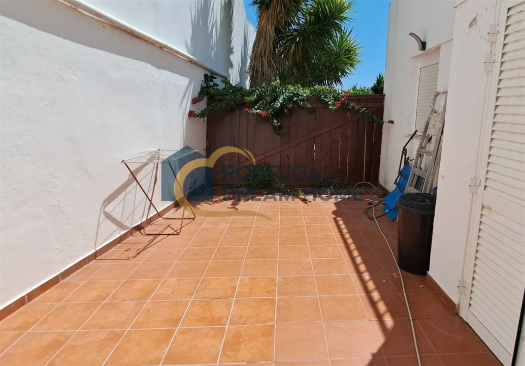 Apartamento T2 para Venda em Albufeira e Olhos de Água Foto 24