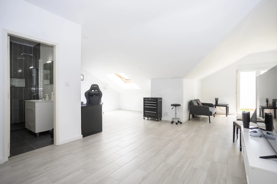 Apartamento T4 para Venda em Algueirão-Mem Martins Foto 42
