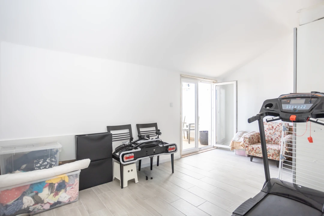Apartamento T4 para Venda em Algueirão-Mem Martins Foto 48