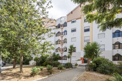Apartamento T4 para Venda em Algueirão-Mem Martins