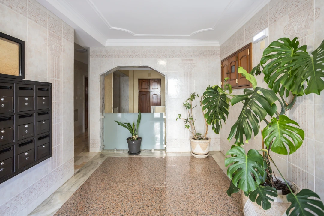 Apartamento T4 para Venda em Algueirão-Mem Martins Foto 64
