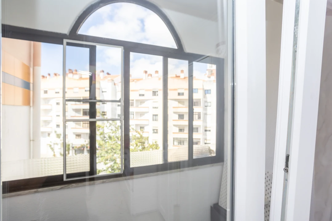 Apartamento T4 para Venda em Algueirão-Mem Martins Foto 37