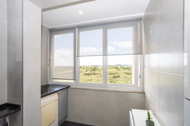 Apartamento T4 para Venda em Algueirão-Mem Martins Foto 17