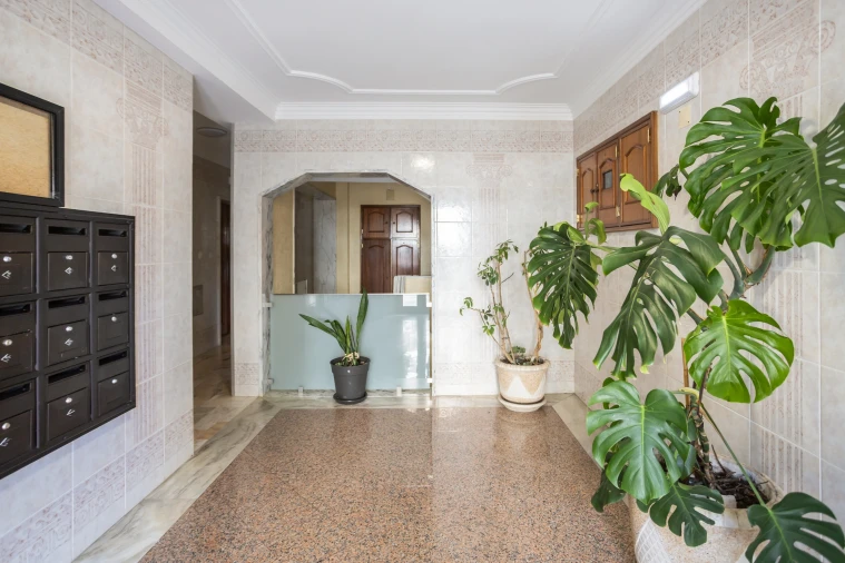 Apartamento T4 para Venda em Algueirão-Mem Martins Foto 64