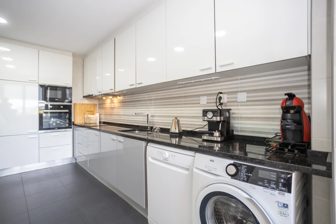 Apartamento T4 para Venda em Algueirão-Mem Martins Foto 20
