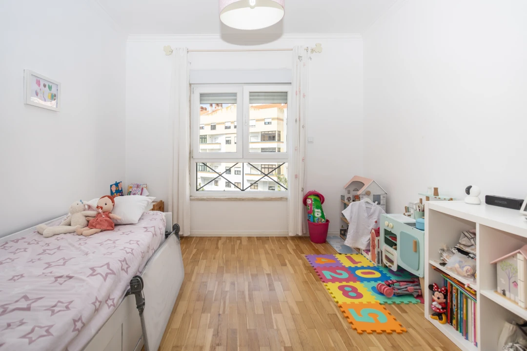 Apartamento T4 para Venda em Algueirão-Mem Martins Foto 31