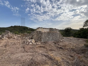 Moradia T3 para Venda em Loule (São Clemente)