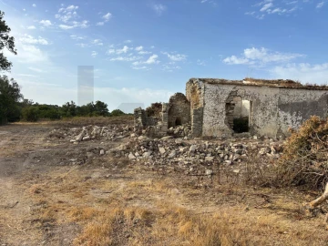 Moradia T3 para Venda em Loule (São Clemente)