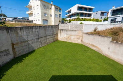 Moradia T4 para Venda em Agualva e Mira-Sintra