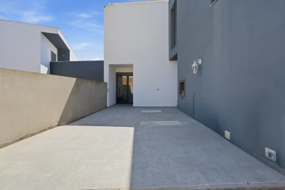 Moradia T4 para Venda em Agualva e Mira-Sintra