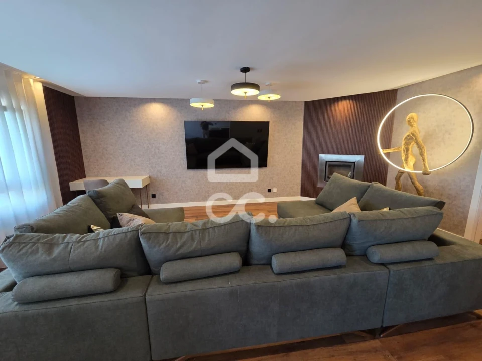 Apartamento T1 para Venda em Venda do Pinheiro e Santo Estêvão das Galés Foto 2
