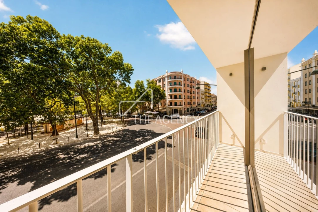 Apartamento T3 para Arrendamento em Avenidas Novas Foto 8
