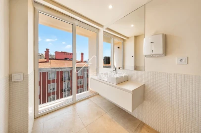 Apartamento T3 para Arrendamento em Avenidas Novas