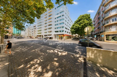 Apartamento T3 para Arrendamento em Avenidas Novas