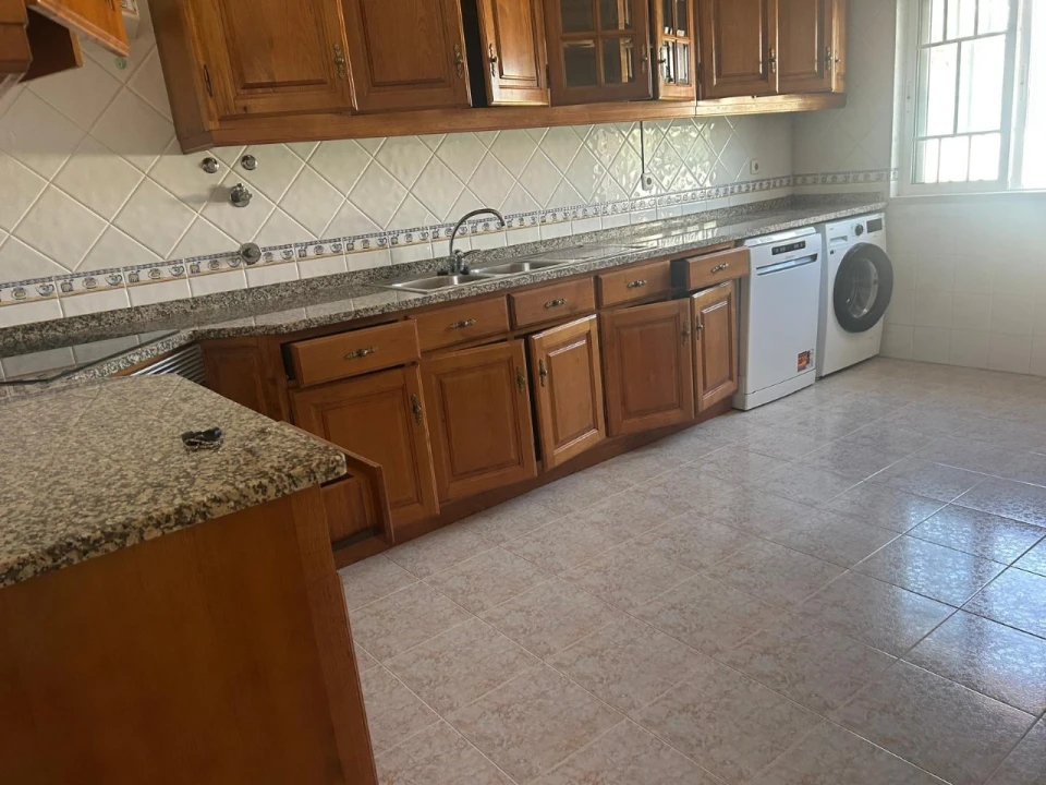 Moradia T4 para Venda em Pego Foto 7