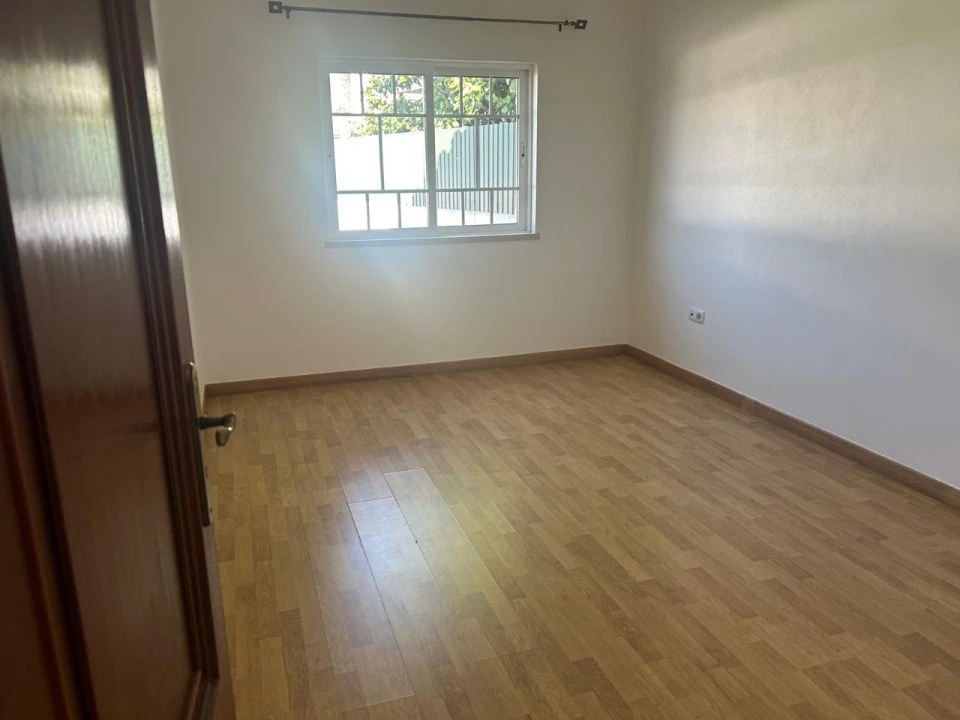 Moradia T4 para Venda em Pego Foto 24