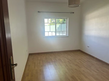 Moradia T4 para Venda em Pego
