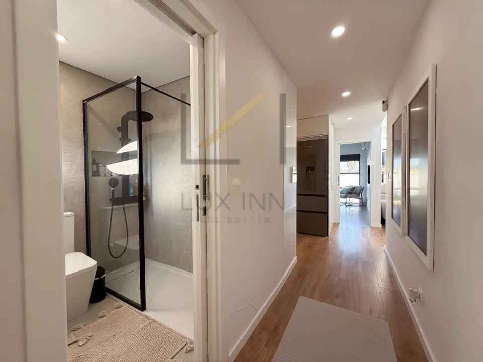 Apartamento T1 para Venda em Quinta do Anjo Foto 10