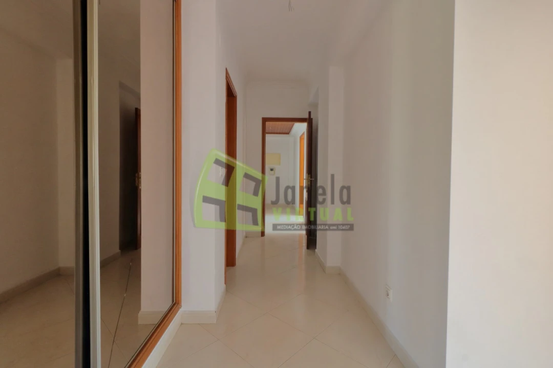 Apartamento T2 para Venda em Quinta do Conde Foto 15