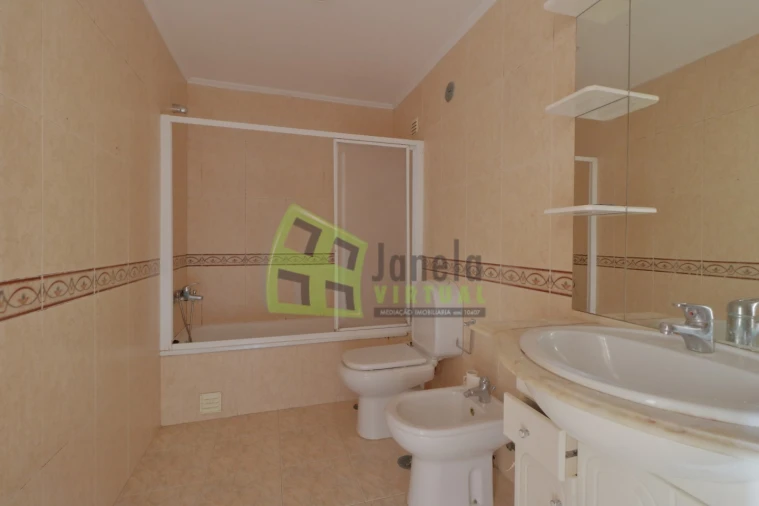 Apartamento T2 para Venda em Quinta do Conde Foto 14