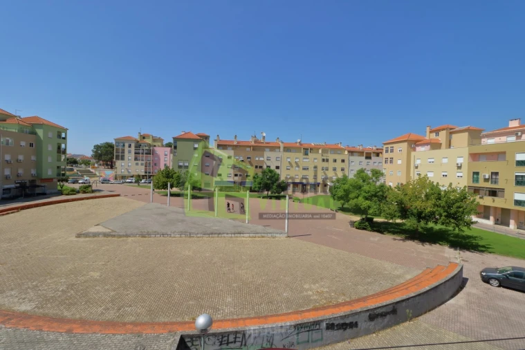 Apartamento T2 para Venda em Quinta do Conde Foto 23