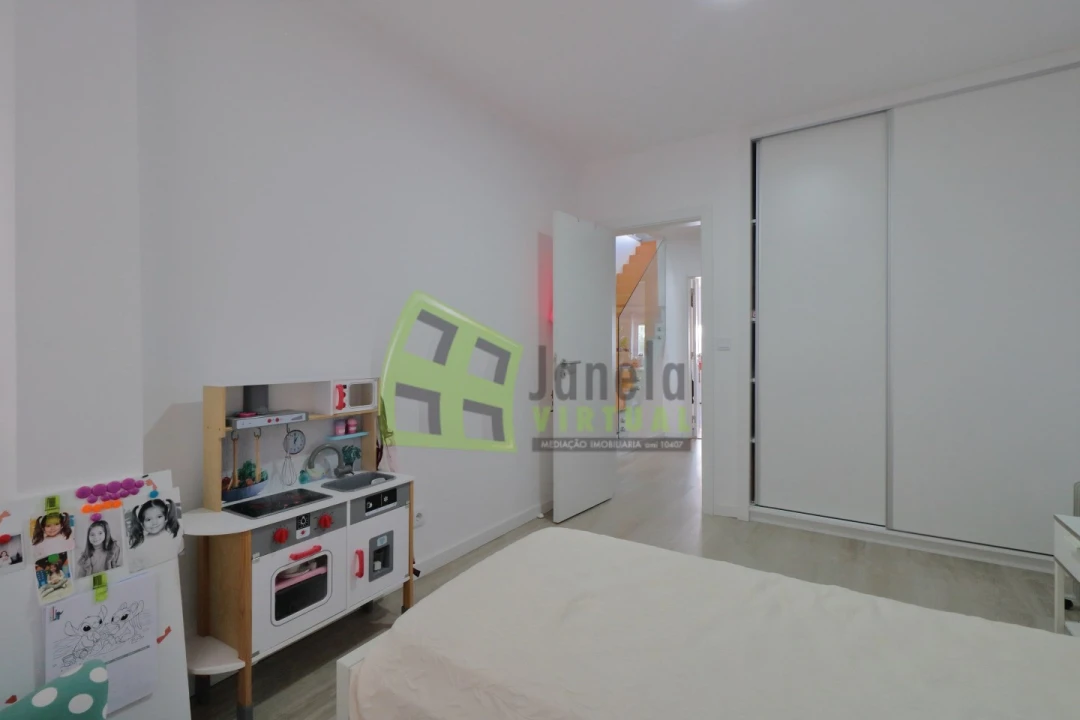 Apartamento T2 para Venda em Baixa da Banheira e Vale da Amoreira Foto 9