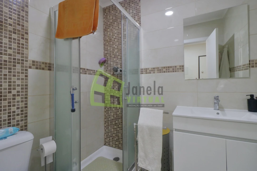 Apartamento T2 para Venda em Baixa da Banheira e Vale da Amoreira Foto 10