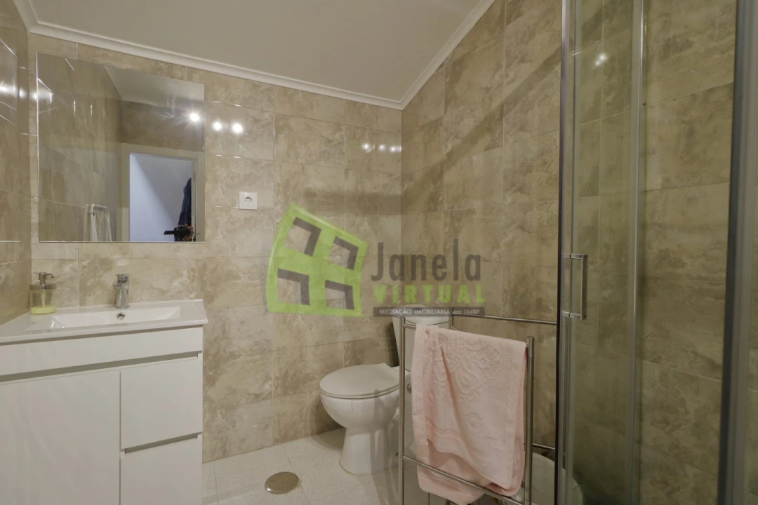 Apartamento T2 para Venda em Baixa da Banheira e Vale da Amoreira Foto 20