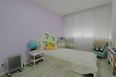 Apartamento T2 para Venda em Baixa da Banheira e Vale da Amoreira