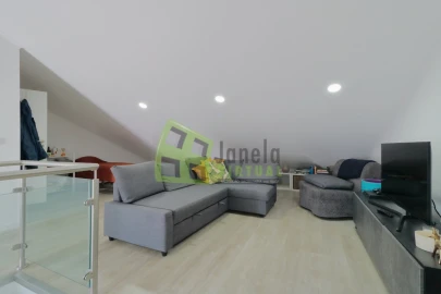 Apartamento T2 para Venda em Baixa da Banheira e Vale da Amoreira