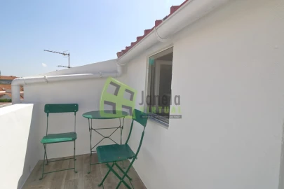 Apartamento T2 para Venda em Baixa da Banheira e Vale da Amoreira