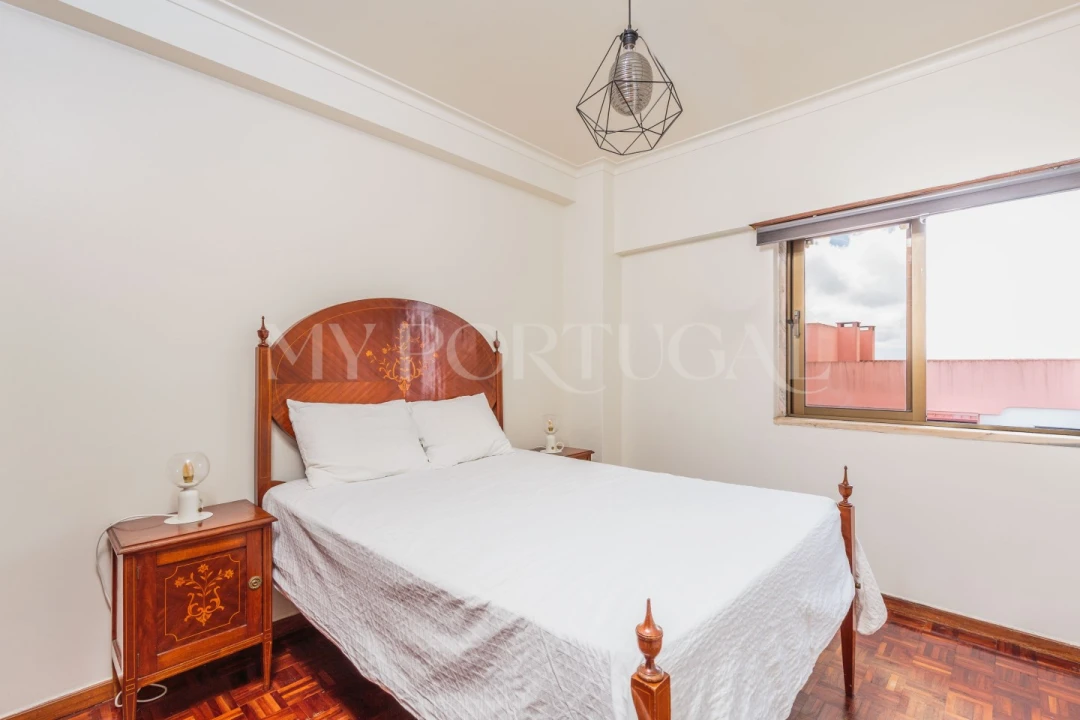 Apartamento T2 para Venda em São Domingos de Rana Foto 23