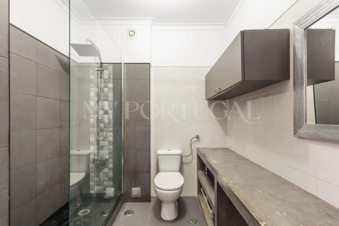 Apartamento T2 para Venda em São Domingos de Rana Foto 27