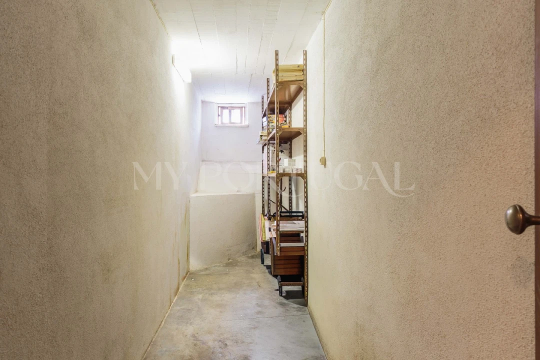 Apartamento T2 para Venda em São Domingos de Rana Foto 28