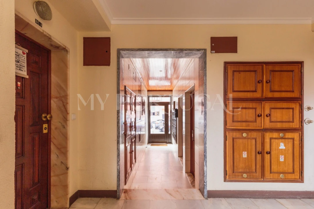 Apartamento T2 para Venda em São Domingos de Rana Foto 29