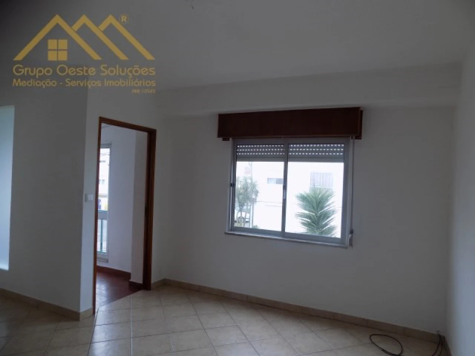 Apartamento T3 para Venda em Lourinhã e Atalaia Foto 5