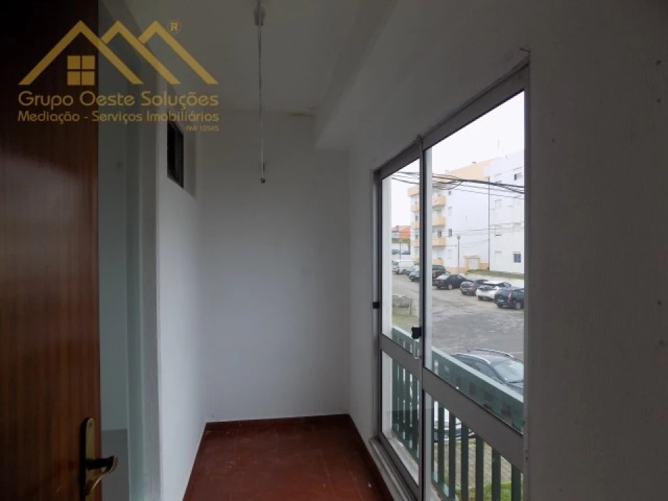 Apartamento T3 para Venda em Lourinhã e Atalaia Foto 8