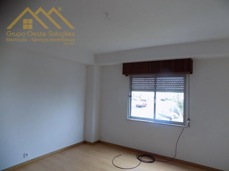 Apartamento T3 para Venda em Lourinhã e Atalaia Foto 10